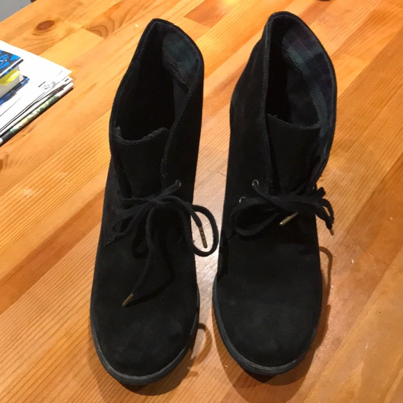 Great comfy black bootie! - Picture 2 of 6